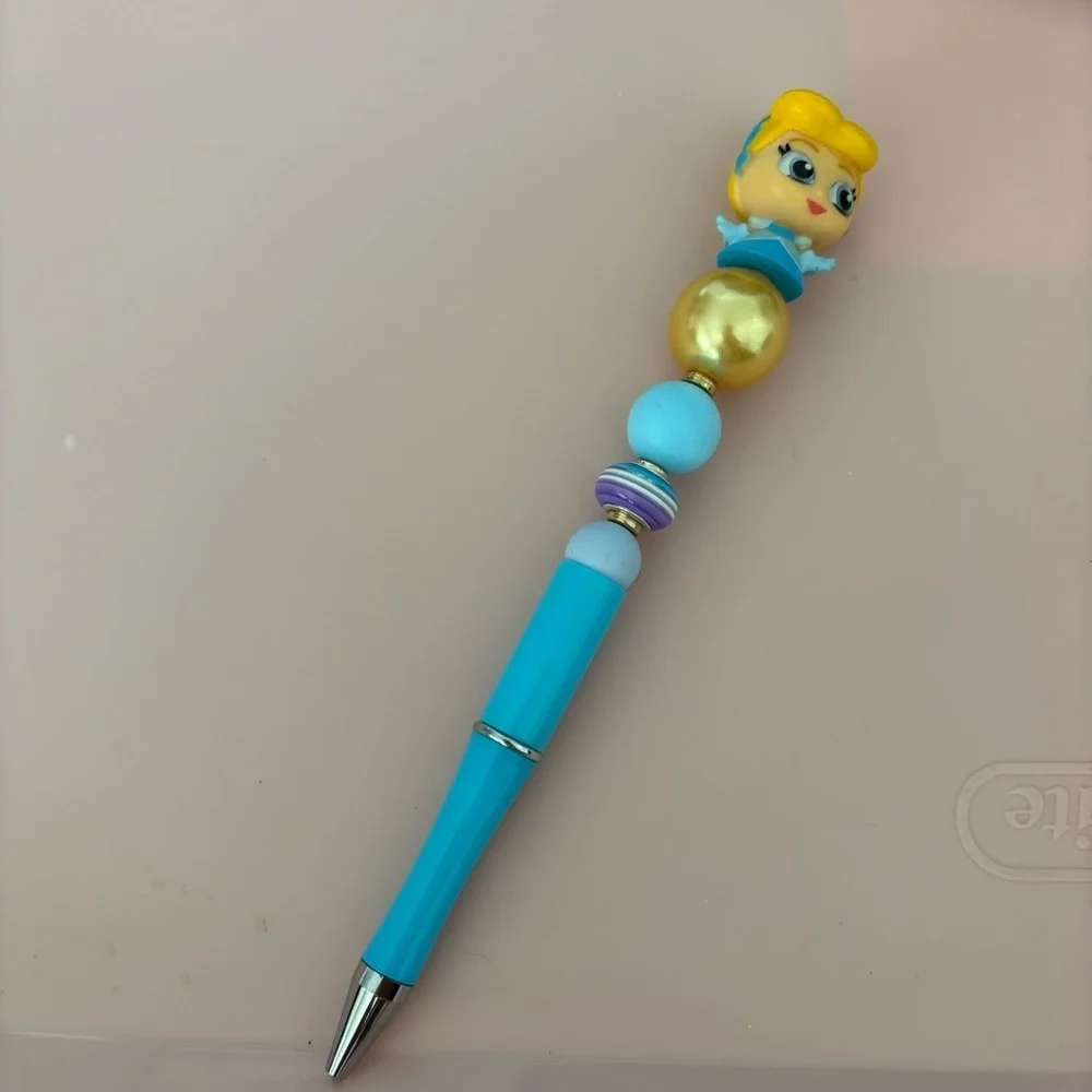 Disney Doorables: Cinderella: Cinderella Classic handmade beaded pen